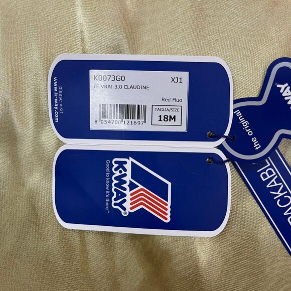 NWT K-Way - Picture 5 of 5